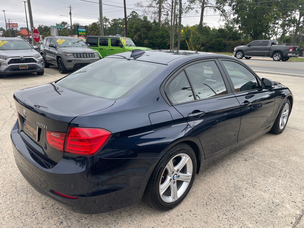 2013 BMW 3 Series Image 5