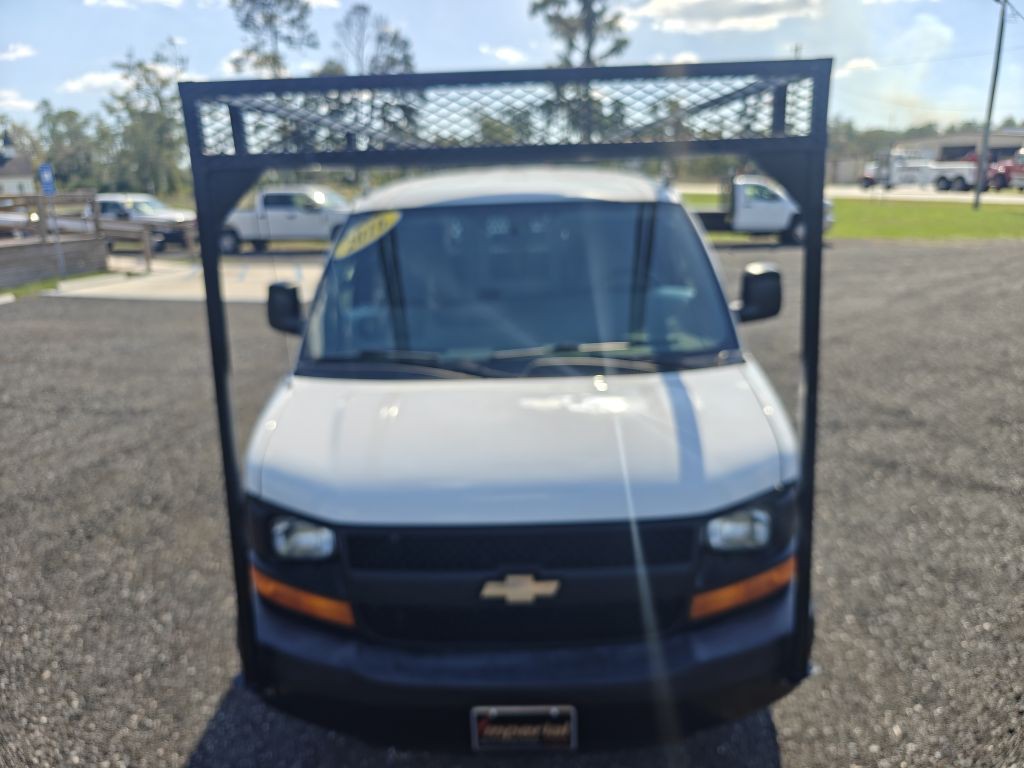 2016 Chevrolet Express Image 3