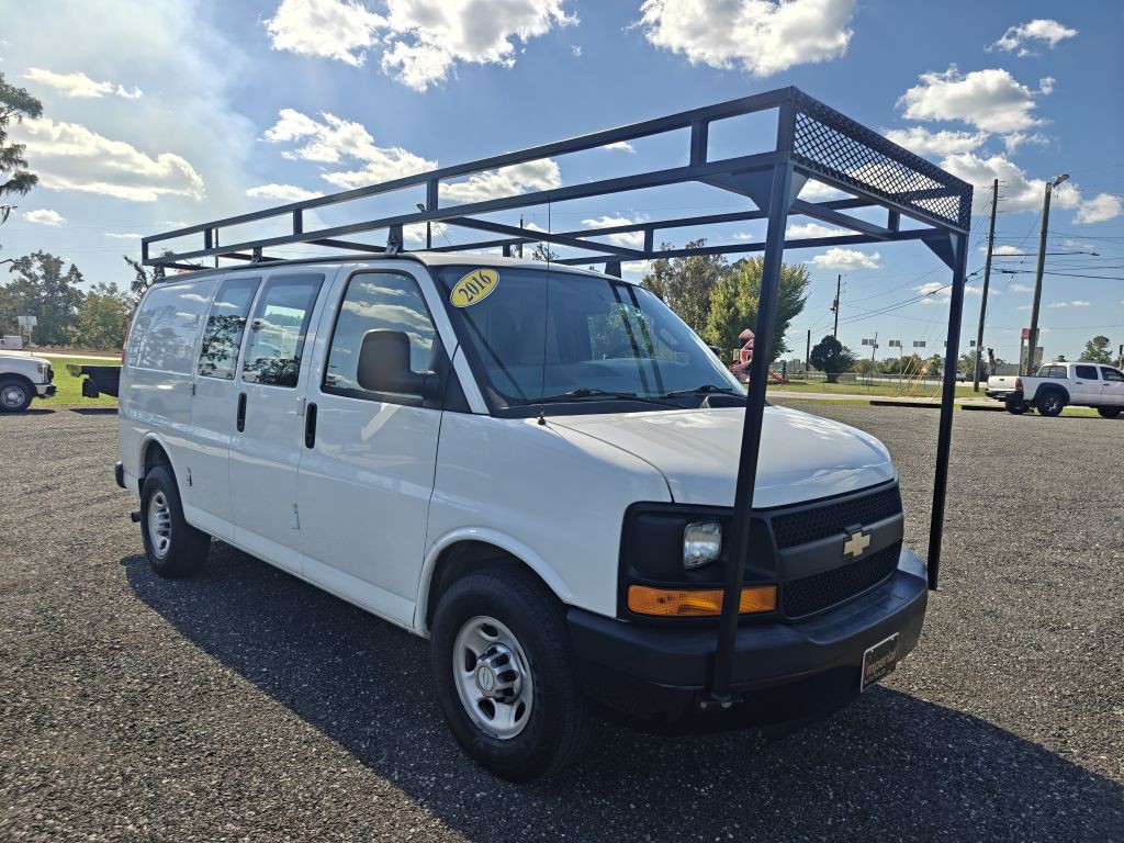 2016 Chevrolet Express Image 4