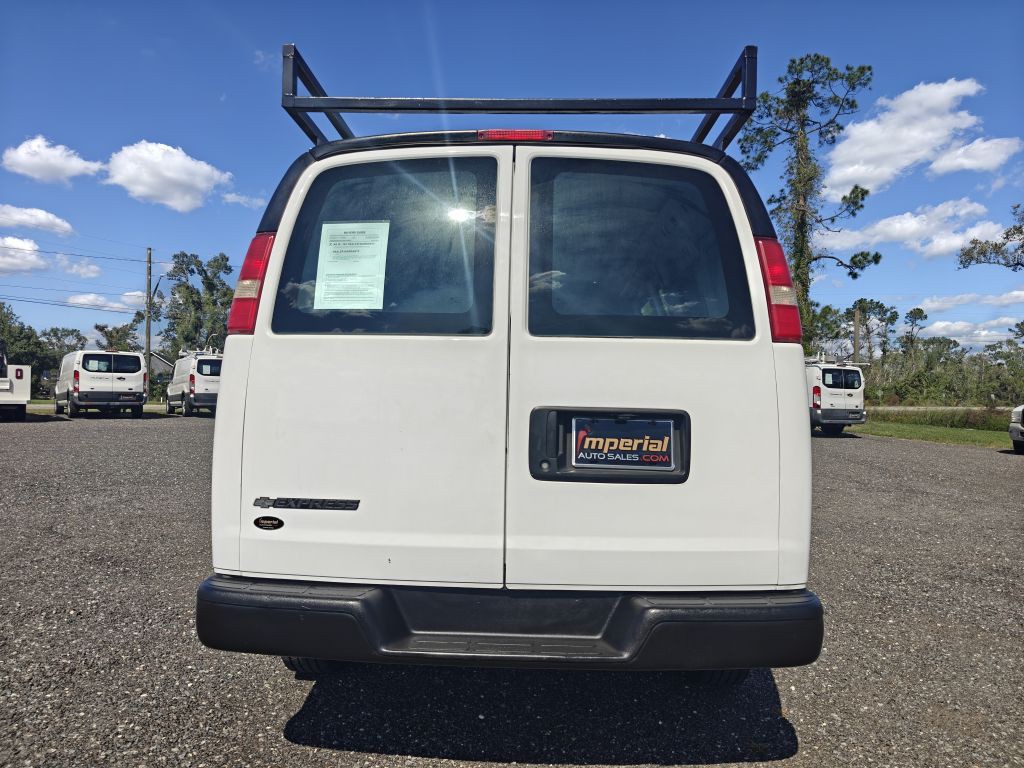 2016 Chevrolet Express Image 7
