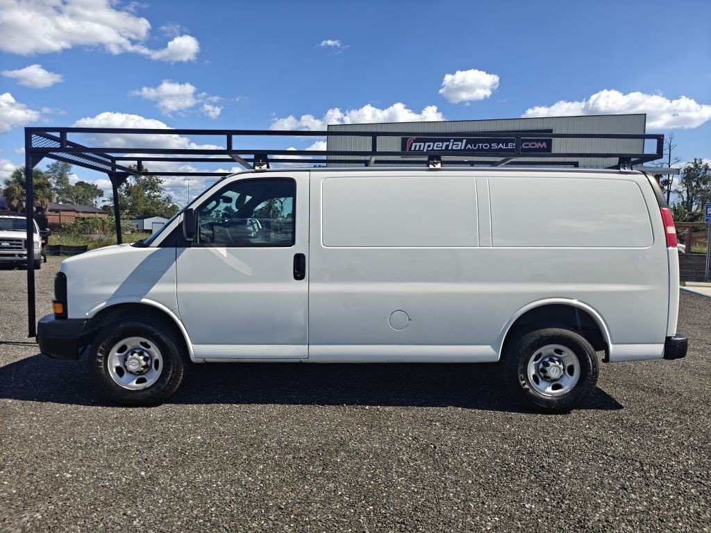 2016 Chevrolet Express Image 10