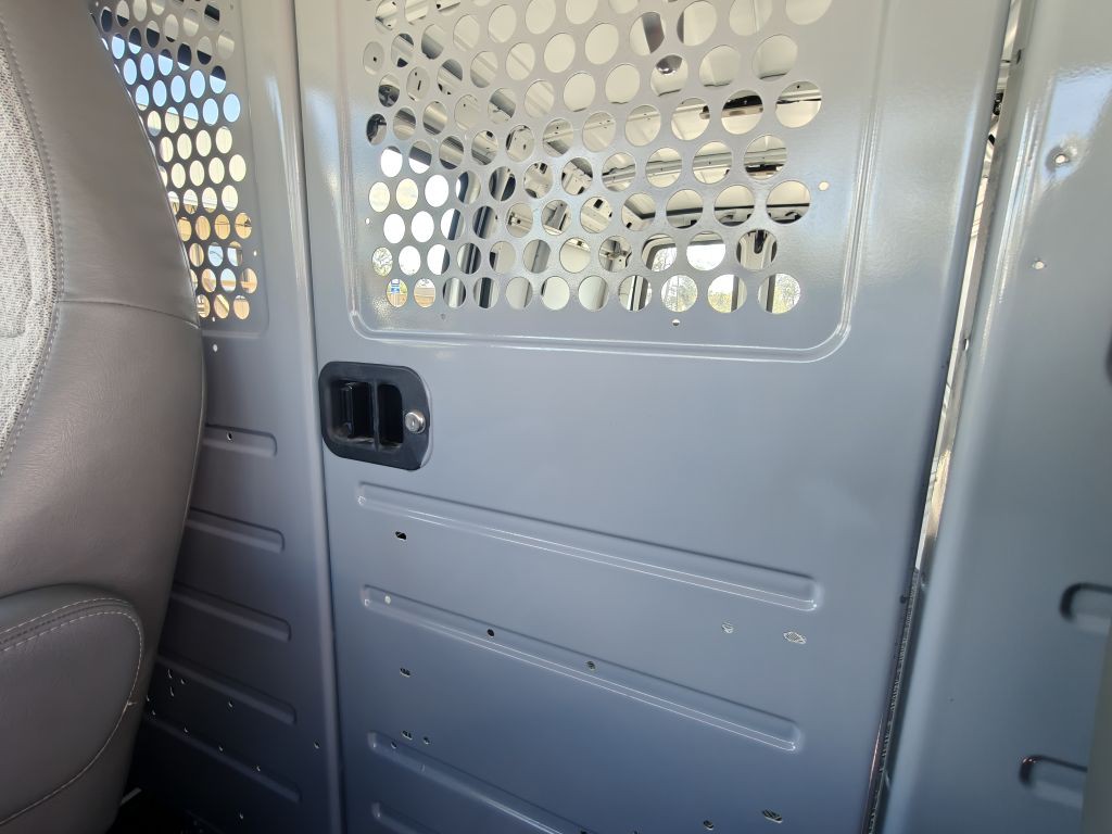 2016 Chevrolet Express Image 20