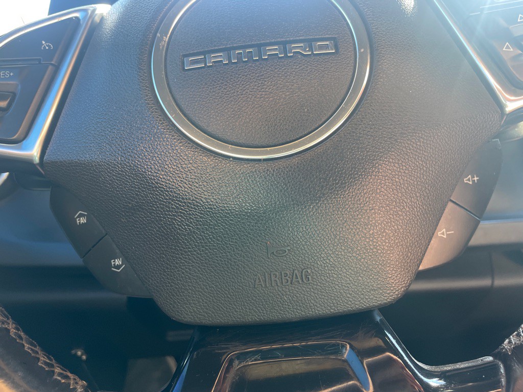 2016 Chevrolet Camaro Image 20