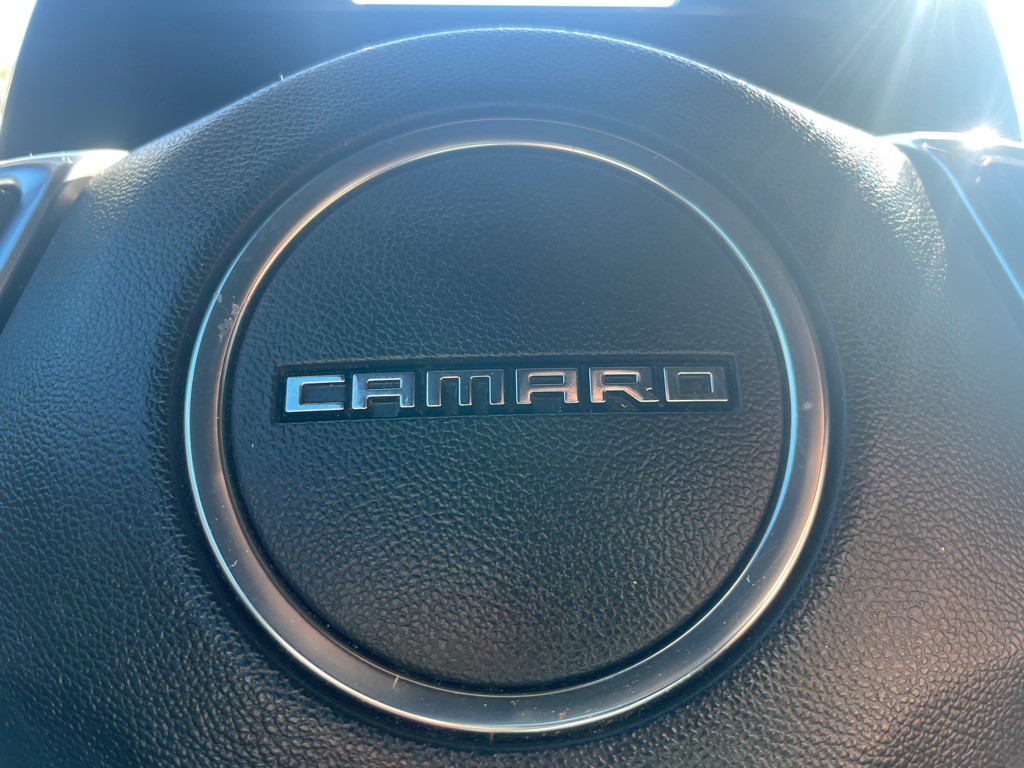 2016 Chevrolet Camaro Image 23