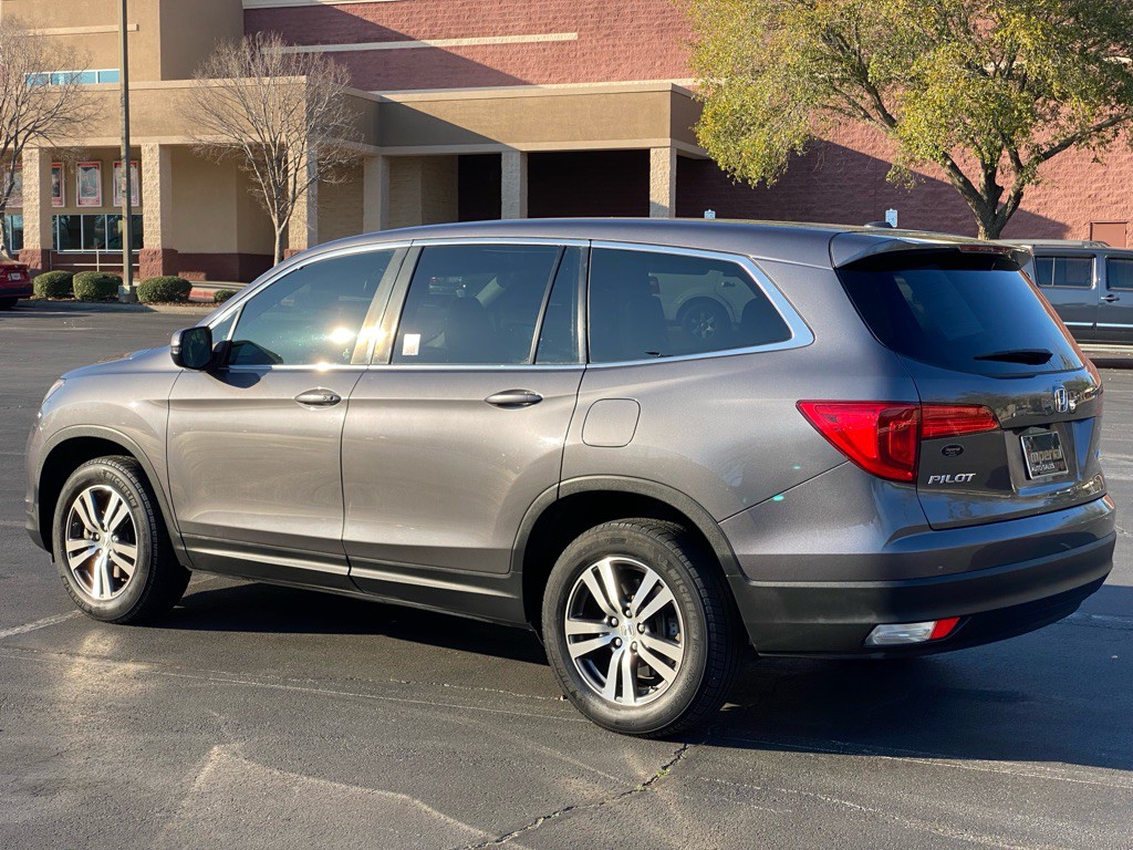 2017 Honda Pilot Image 4
