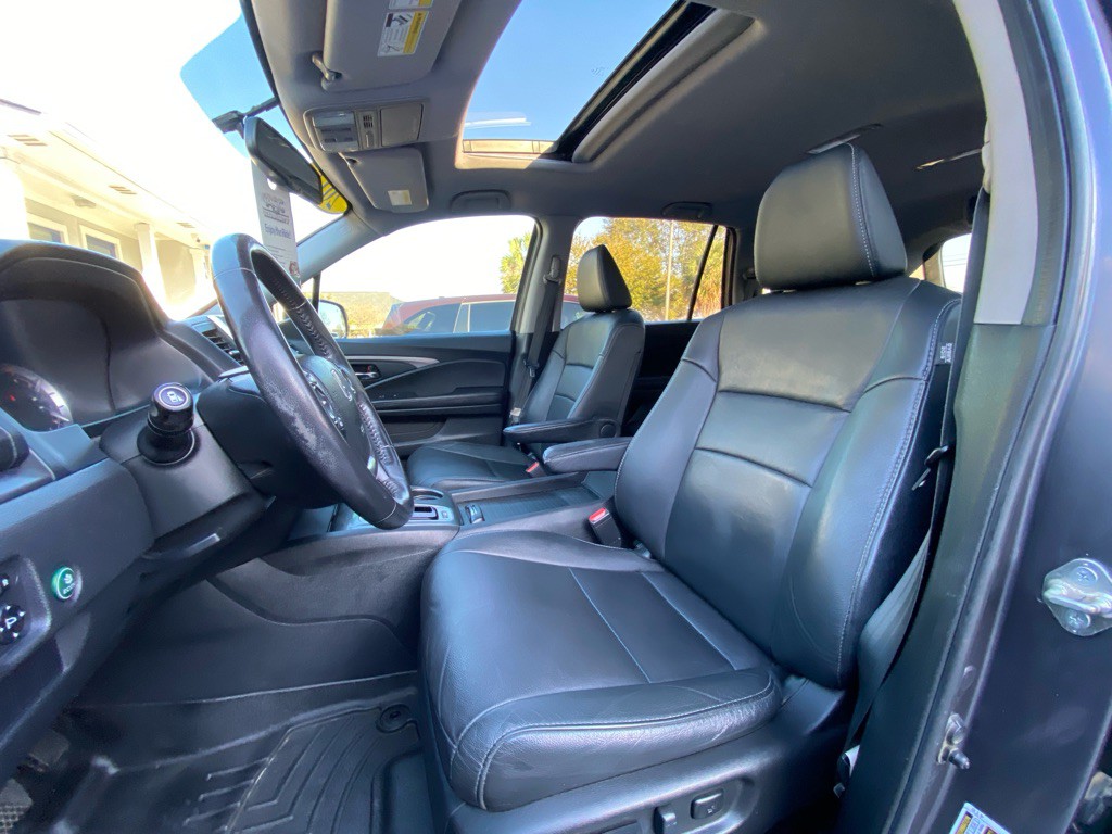 2017 Honda Pilot Image 27