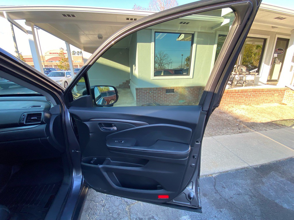2017 Honda Pilot Image 38