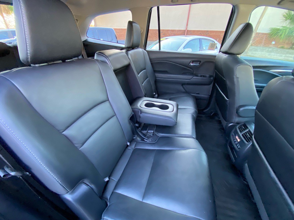 2017 Honda Pilot Image 45