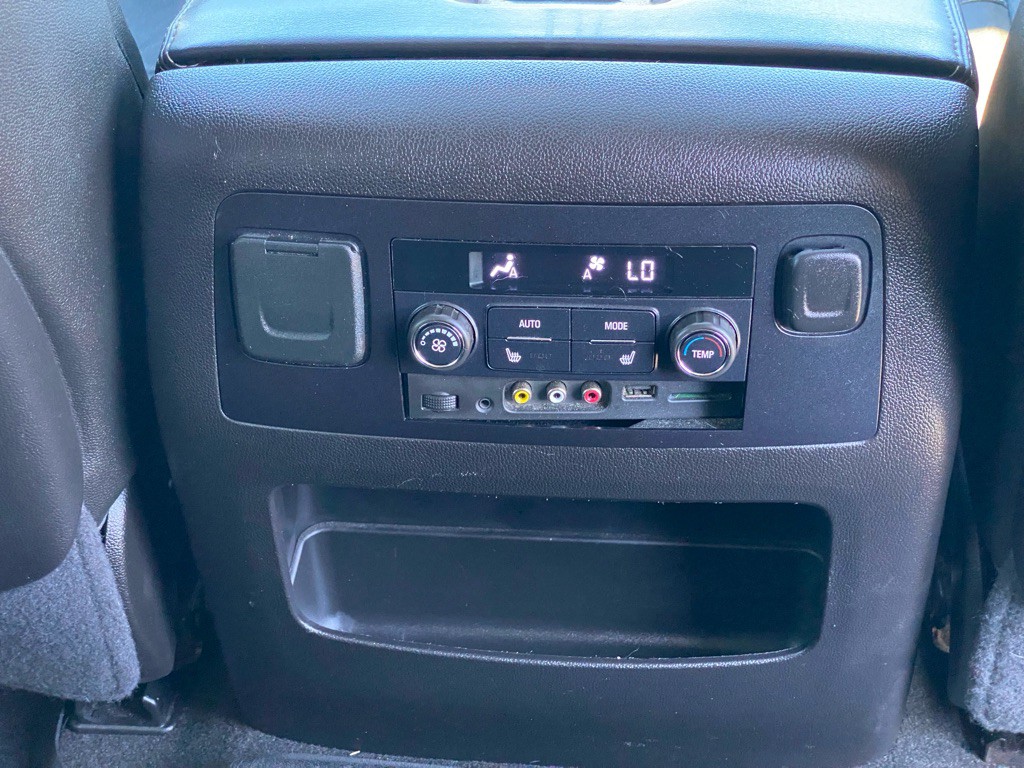 2016 Chevrolet Tahoe Image 50