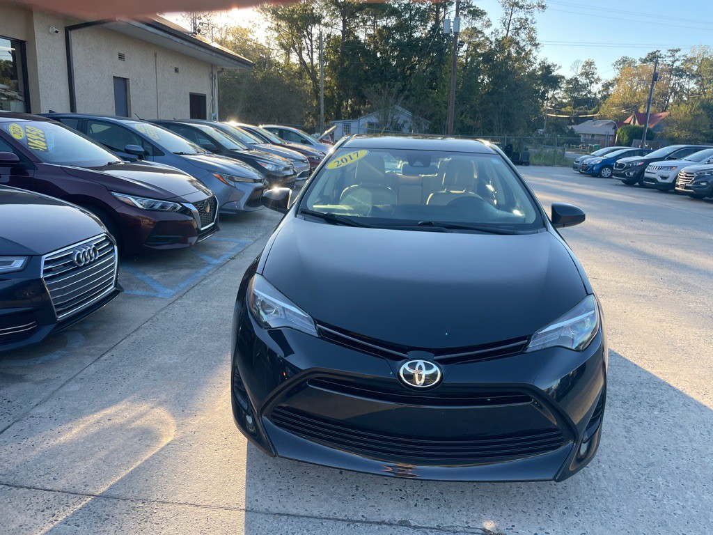 2017 Toyota Corolla Image 3