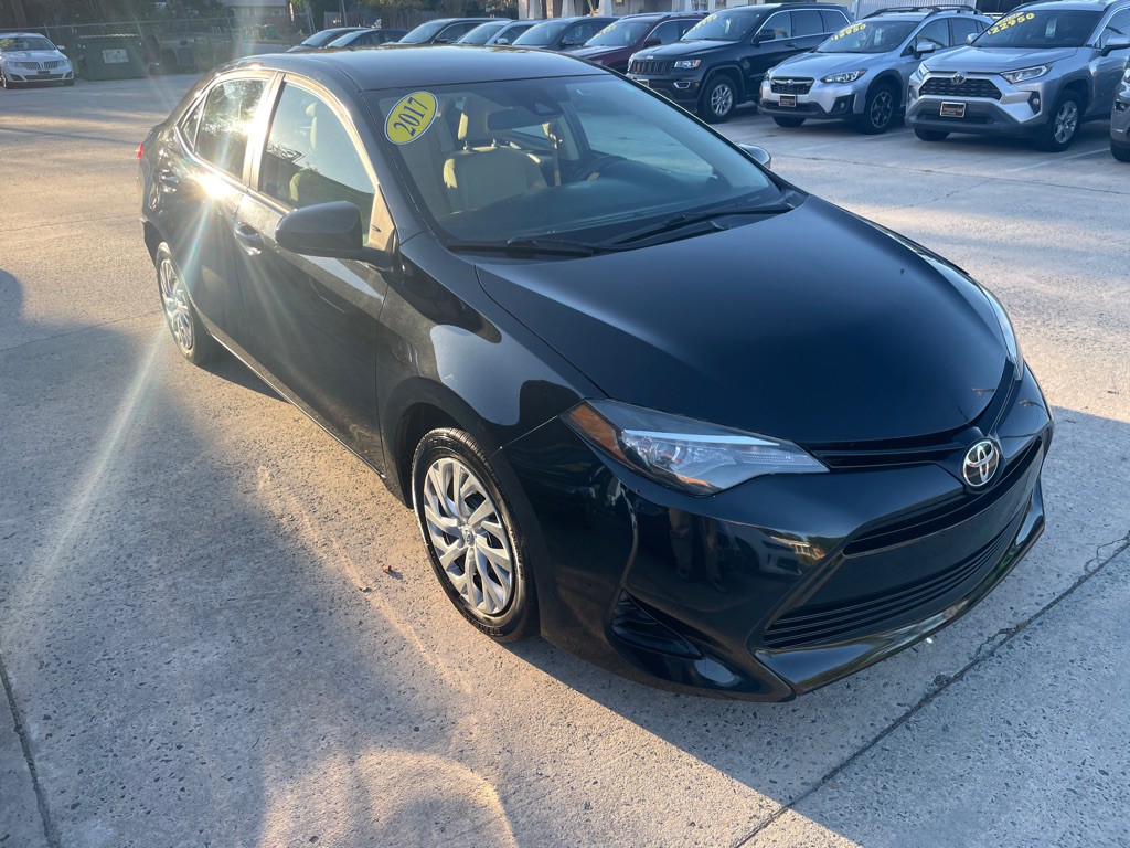 2017 Toyota Corolla Image 4