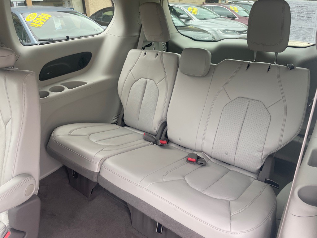 2020 Chrysler Pacifica Image 15