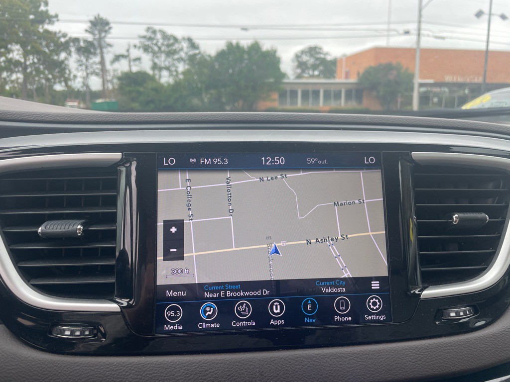 2020 Chrysler Pacifica Image 25