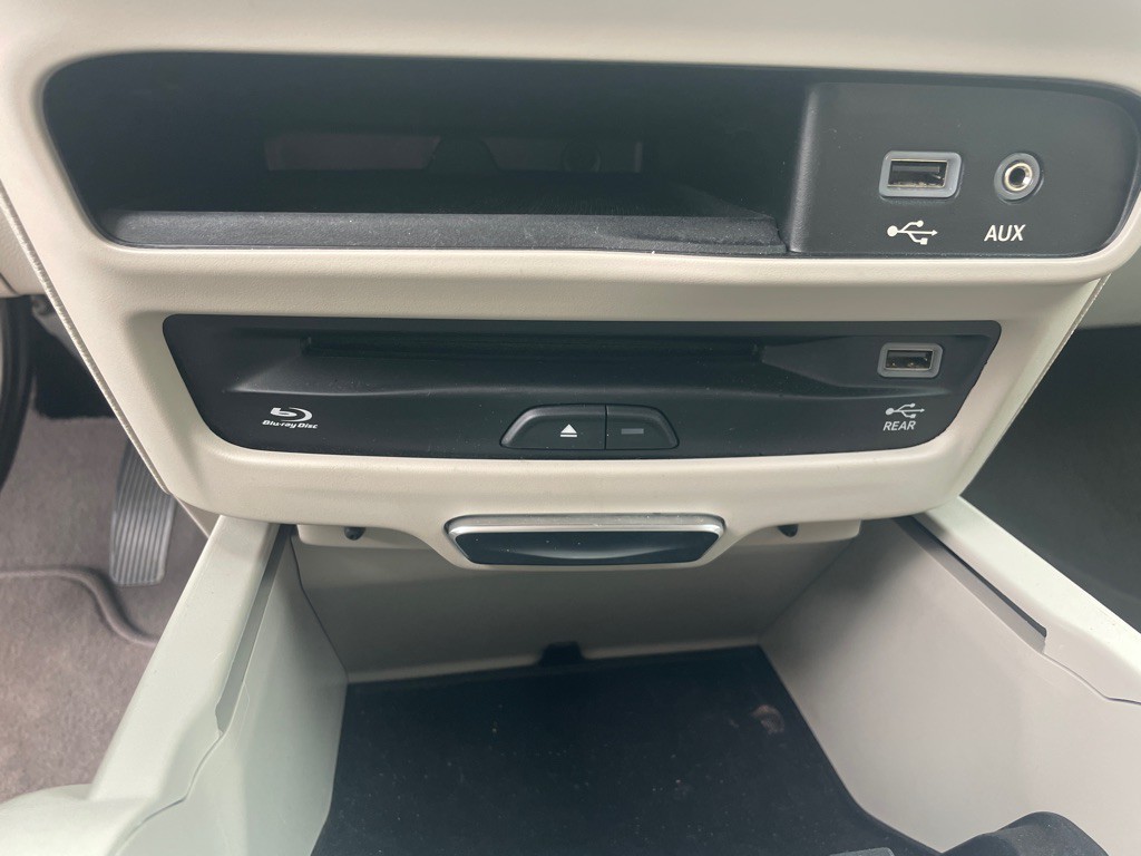 2020 Chrysler Pacifica Image 28