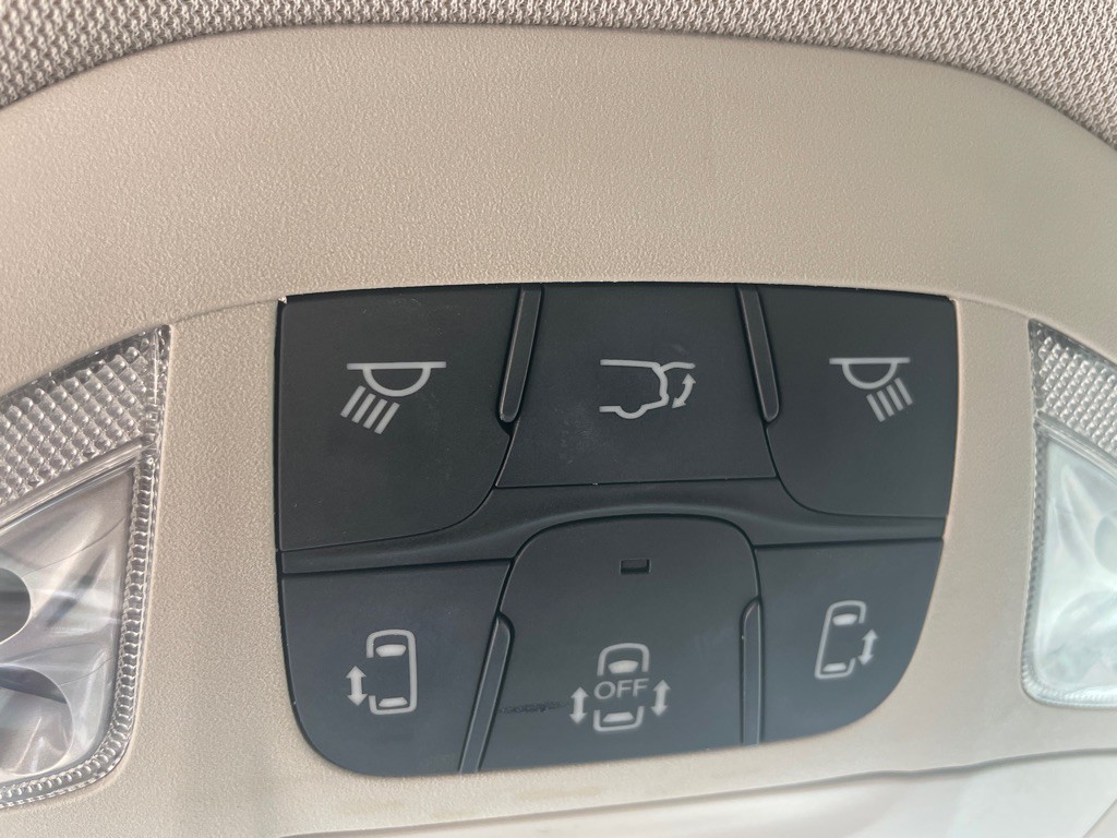 2020 Chrysler Pacifica Image 30