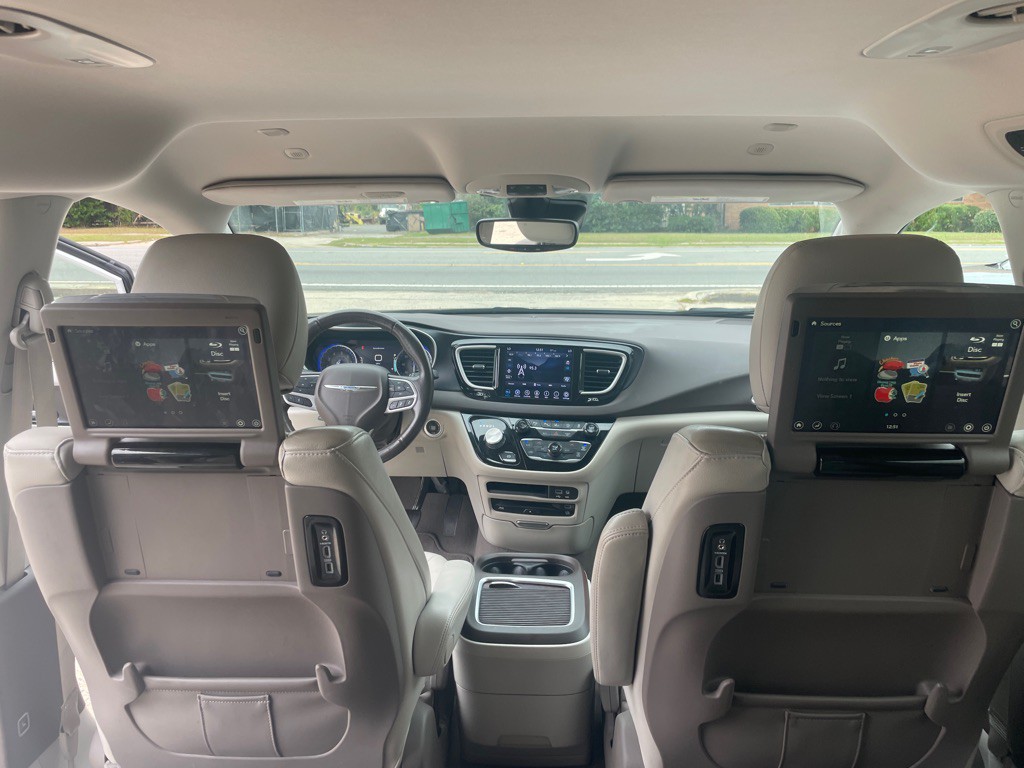 2020 Chrysler Pacifica Image 32