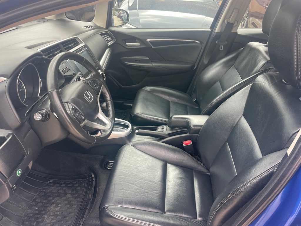 2017 Honda Fit Image 11