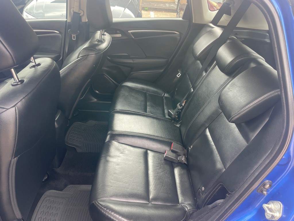 2017 Honda Fit Image 12