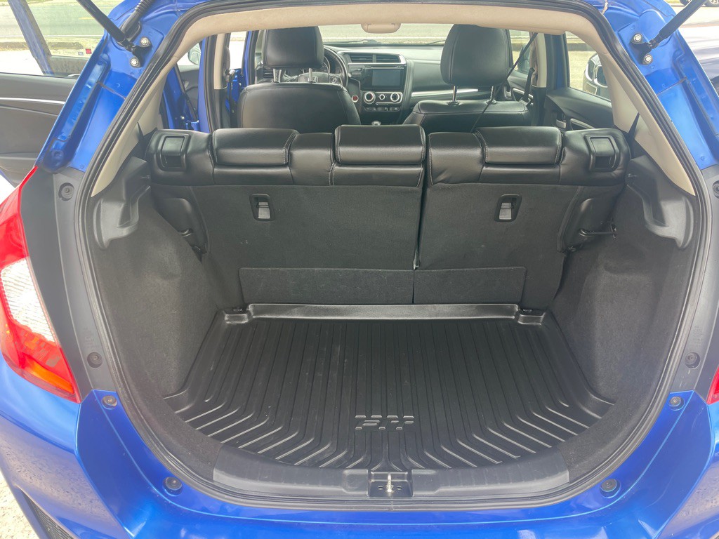 2017 Honda Fit Image 13