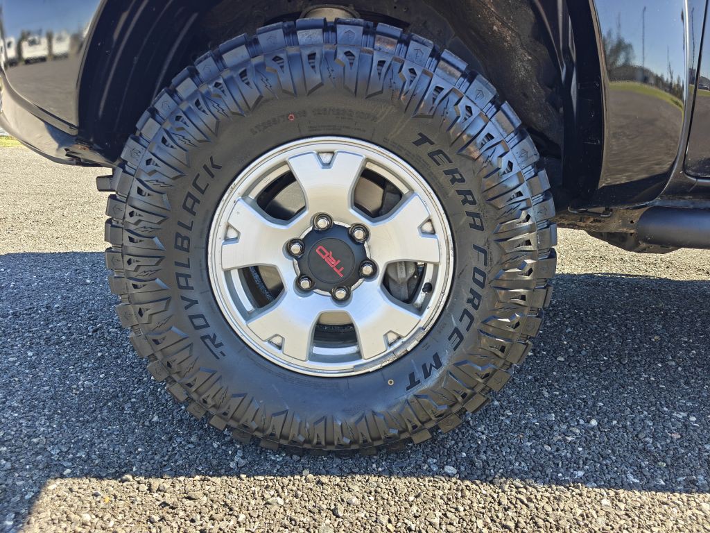 2014 Toyota Tacoma Image 17