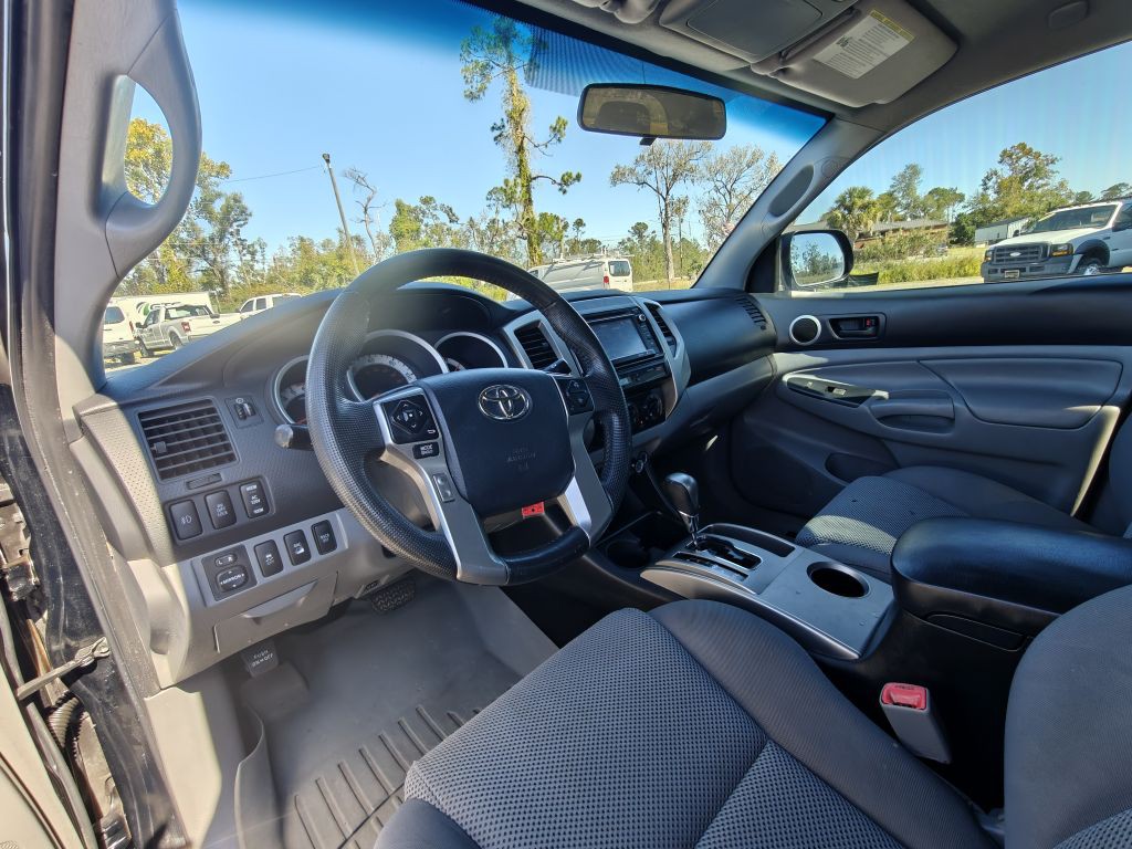 2014 Toyota Tacoma Image 21