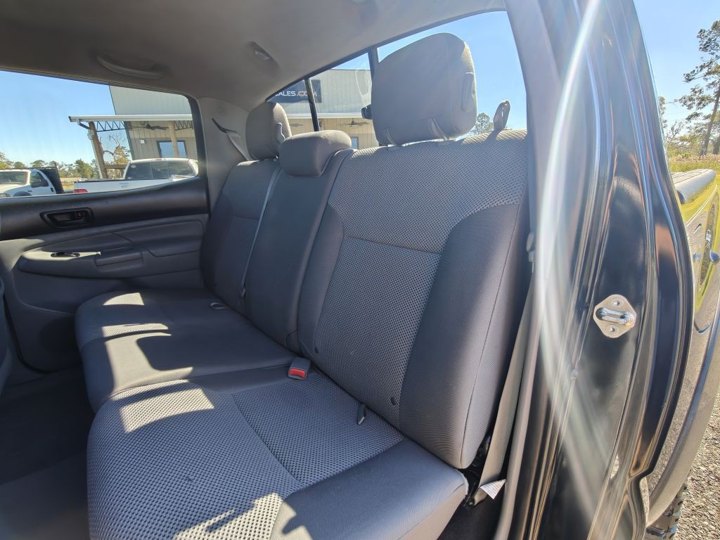 2014 Toyota Tacoma Image 29