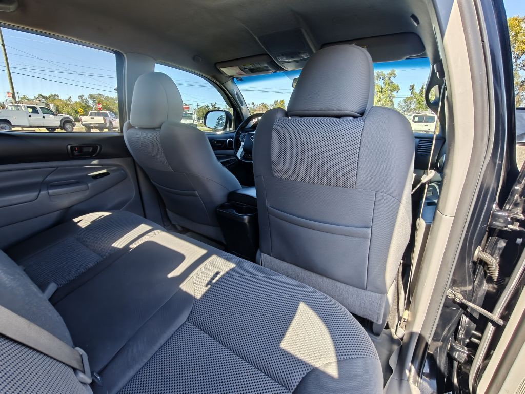 2014 Toyota Tacoma Image 32