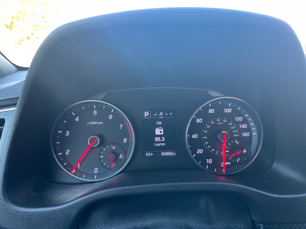 2017 Hyundai Elantra Image 19