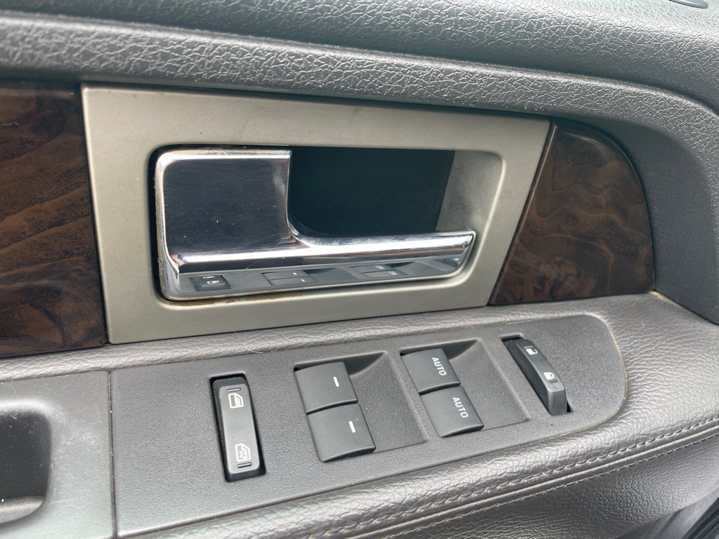 2014 Ford F-150 Image 18