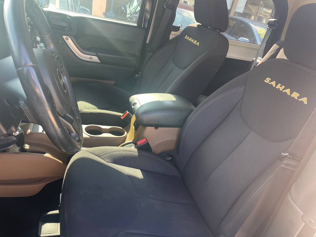 2014 Jeep Wrangler Image 11