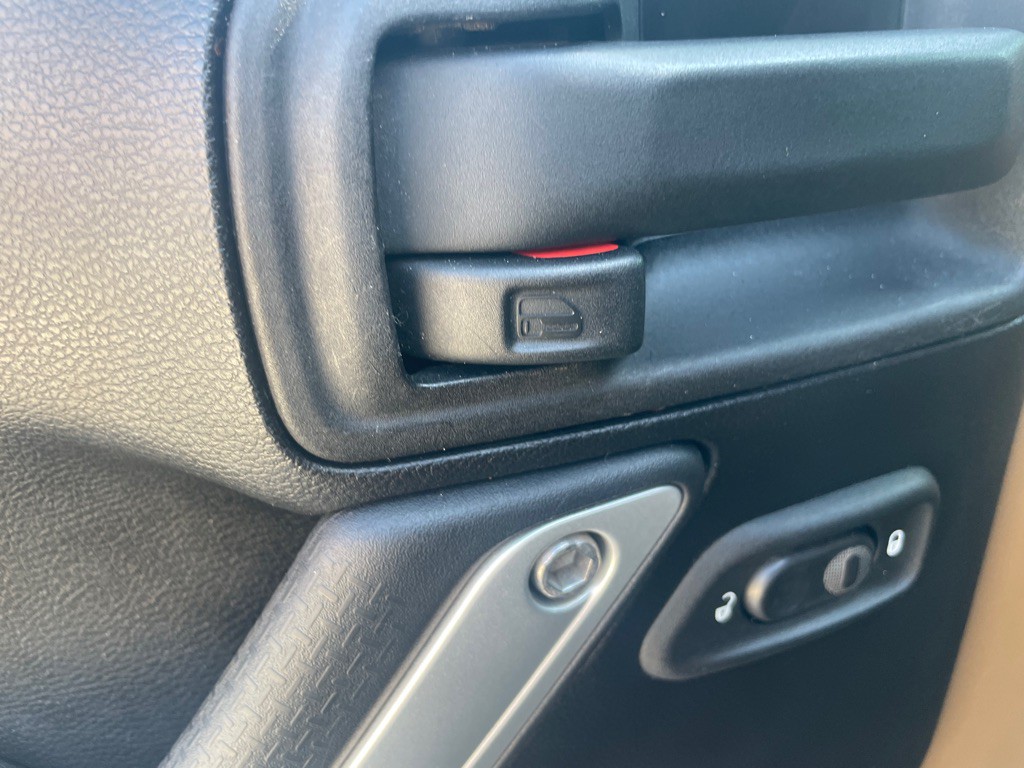 2014 Jeep Wrangler Image 14