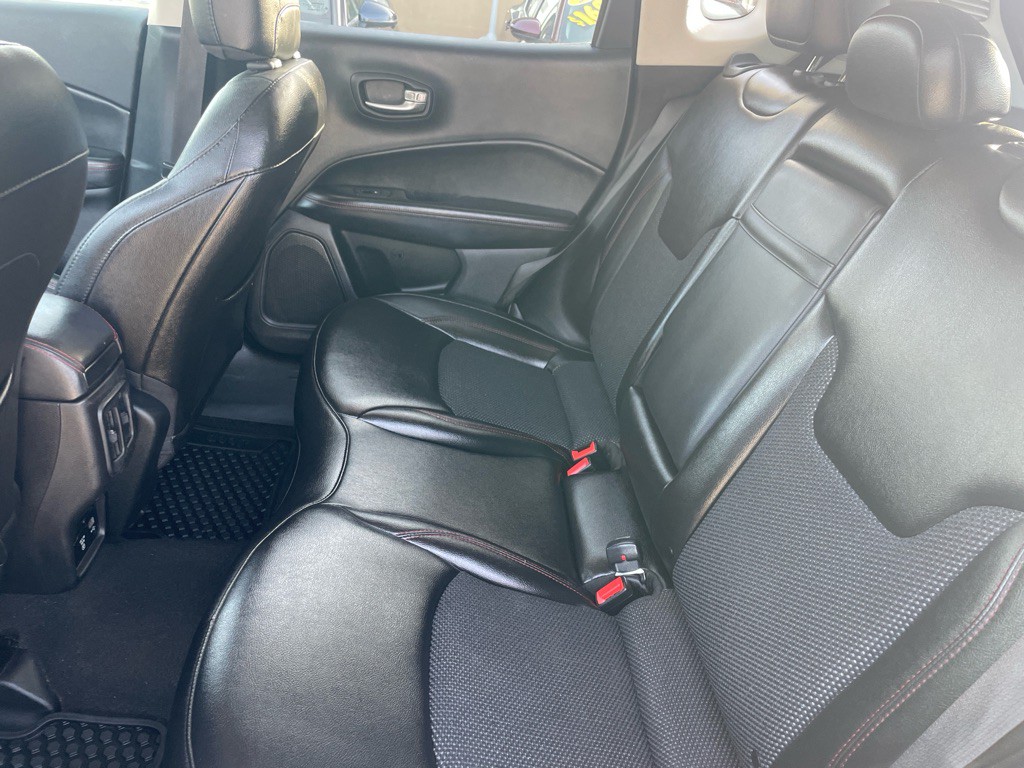 2020 Jeep Compass Image 17