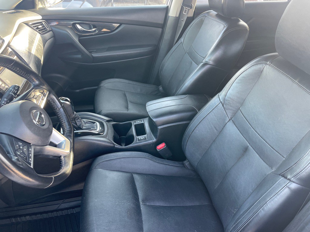 2017 Nissan Rogue Image 13