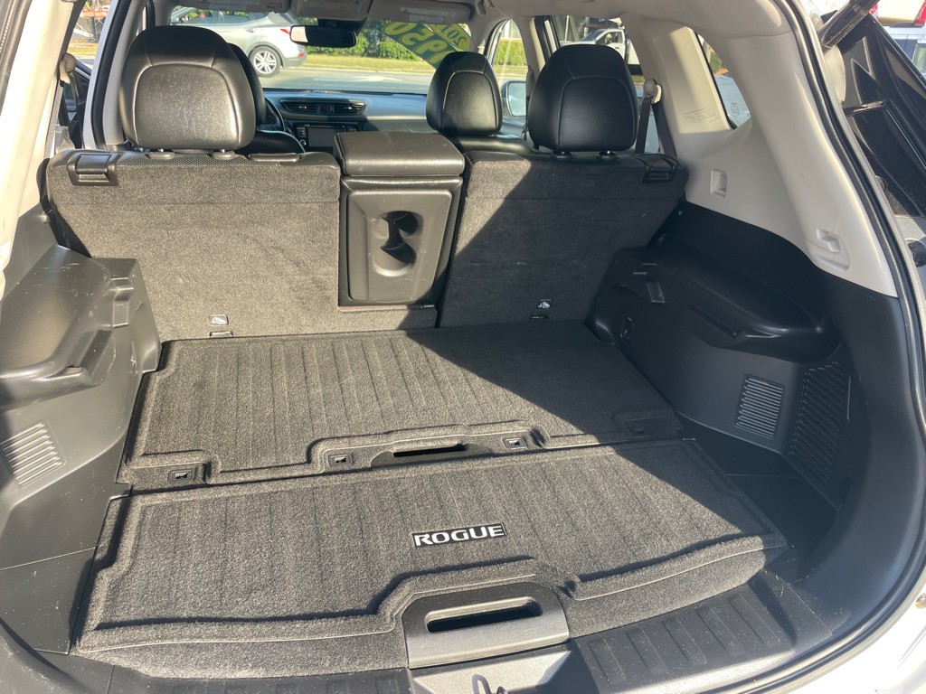 2017 Nissan Rogue Image 15