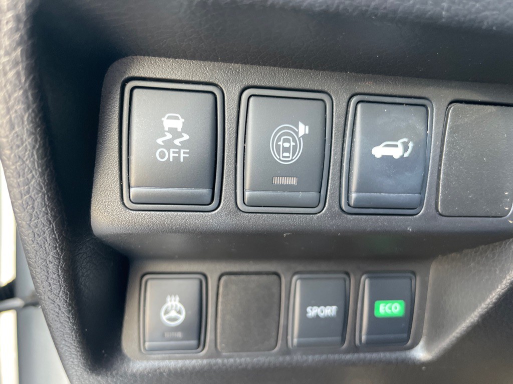 2017 Nissan Rogue Image 23