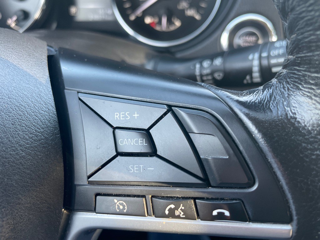 2017 Nissan Rogue Image 25