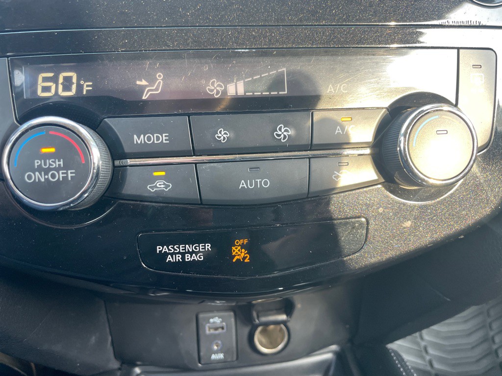 2017 Nissan Rogue Image 27