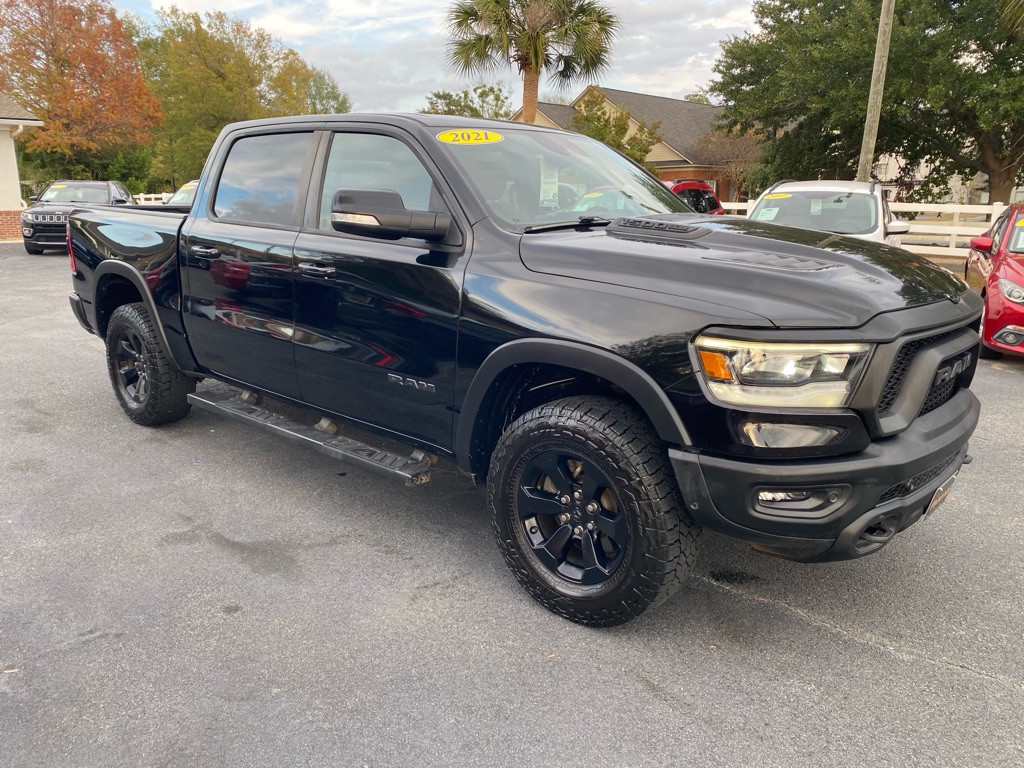 2021 RAM 1500 Image 3