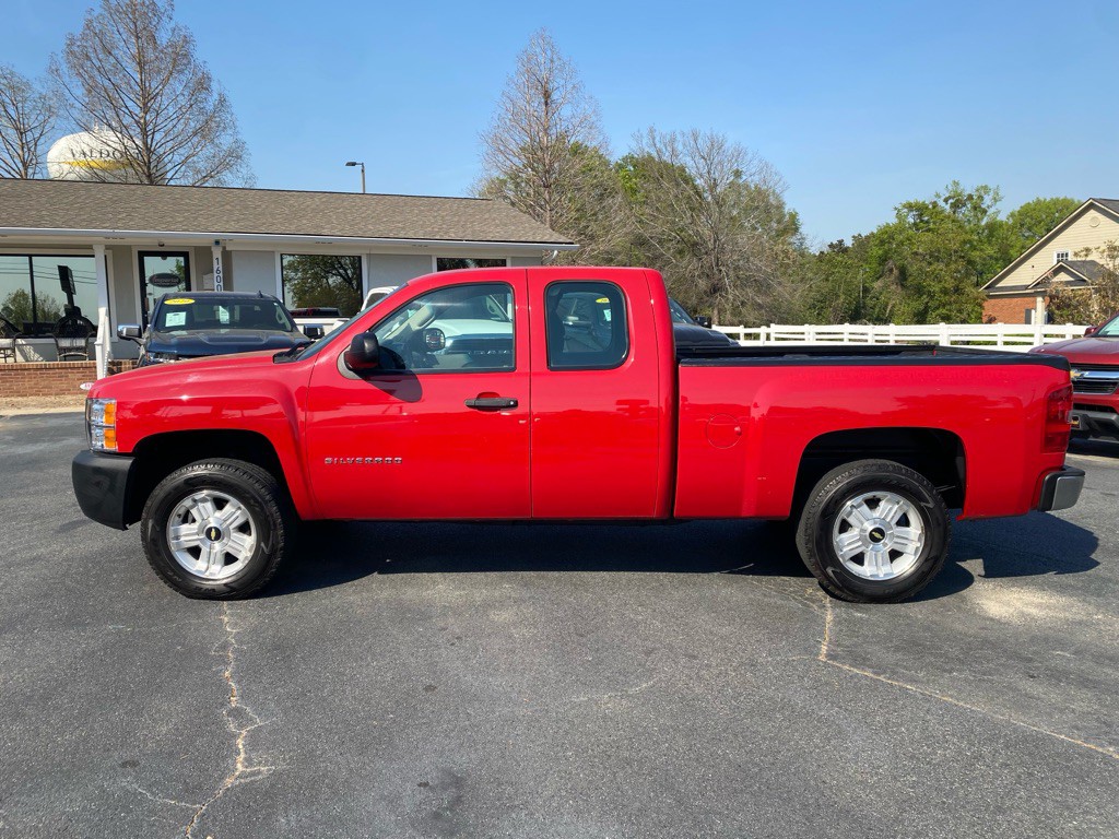 2010 Chevrolet Silverado 1500 Image 3