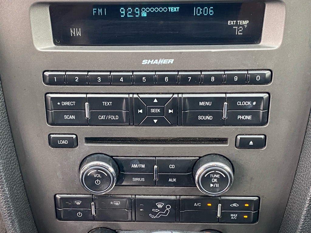 2010 Ford Mustang Image 13