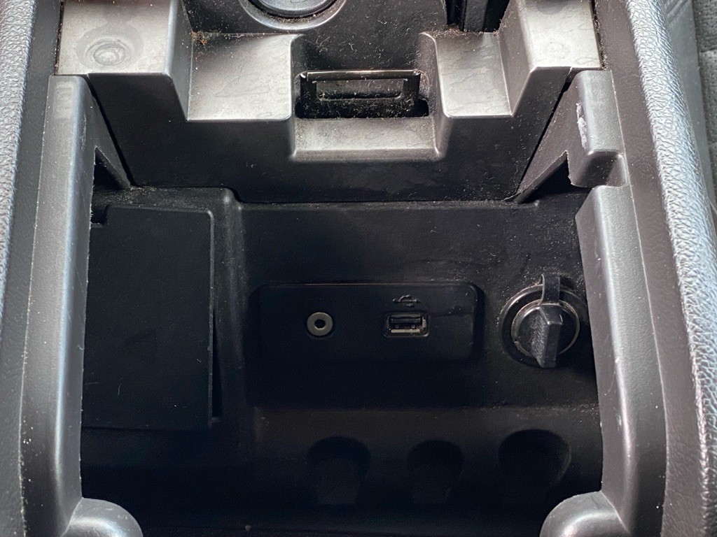 2010 Ford Mustang Image 18