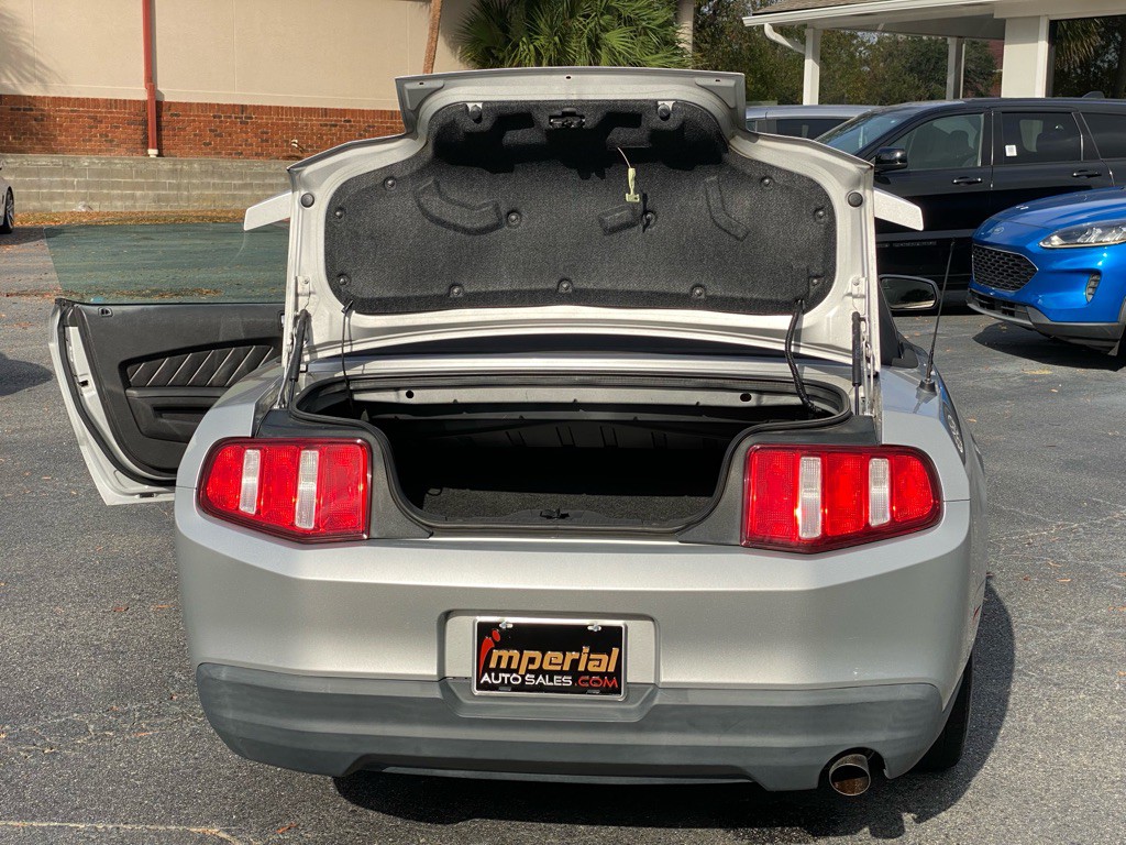 2010 Ford Mustang Image 42