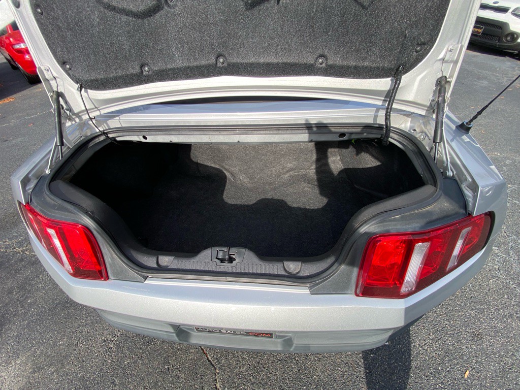 2010 Ford Mustang Image 43