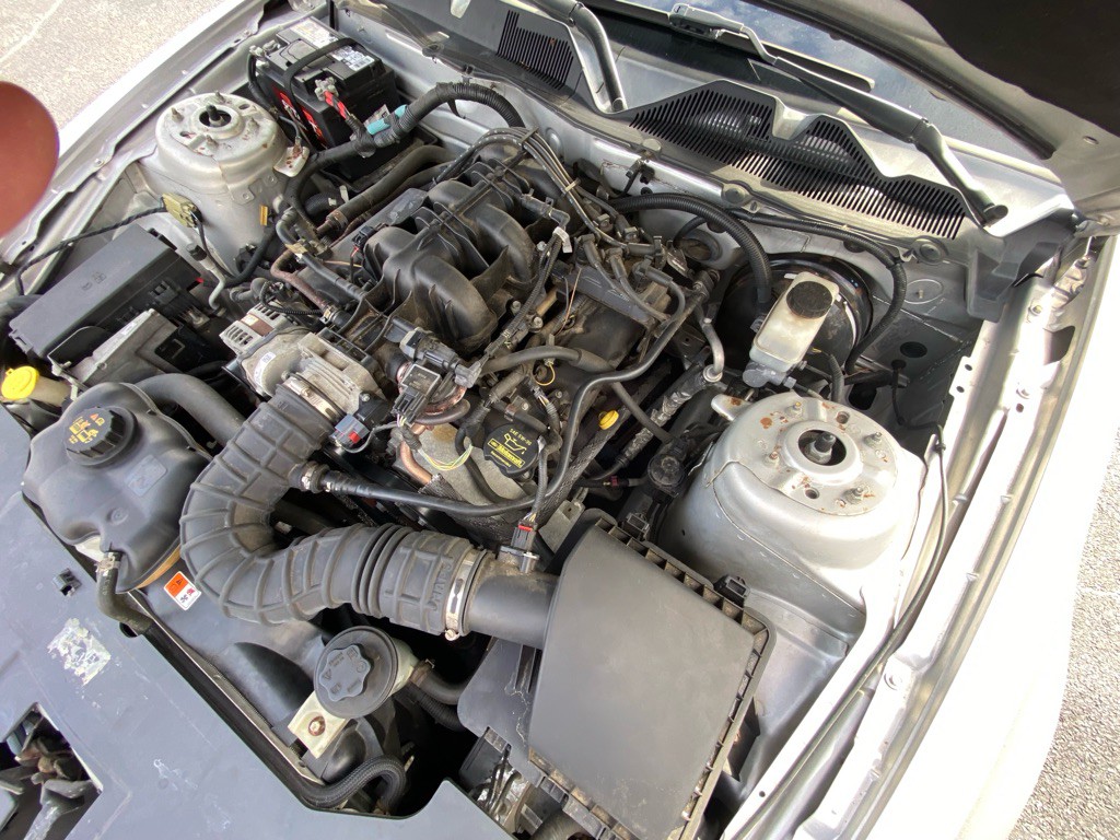 2010 Ford Mustang Image 49