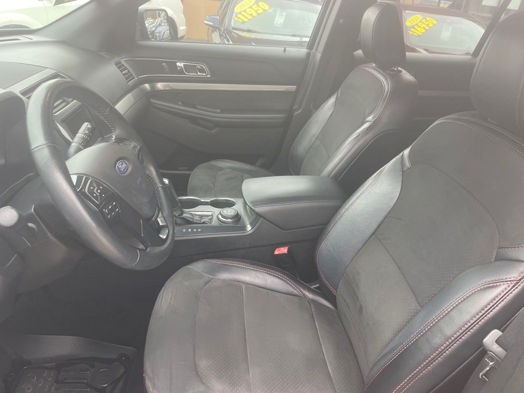 2018 Ford Explorer Image 13