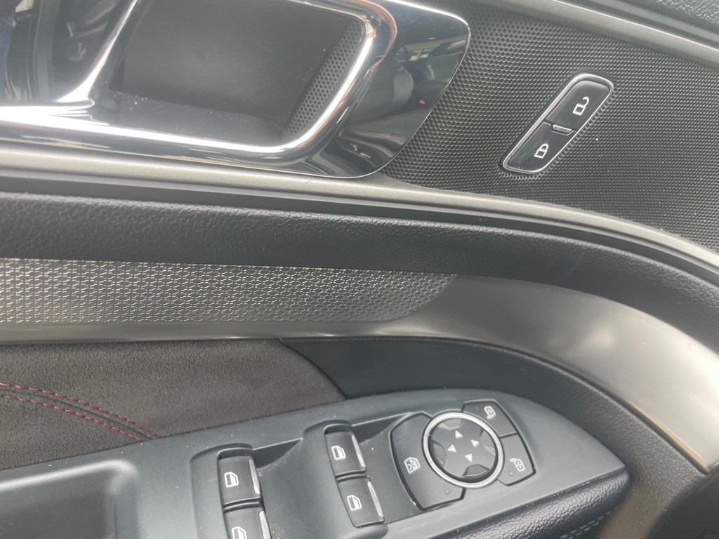 2018 Ford Explorer Image 18