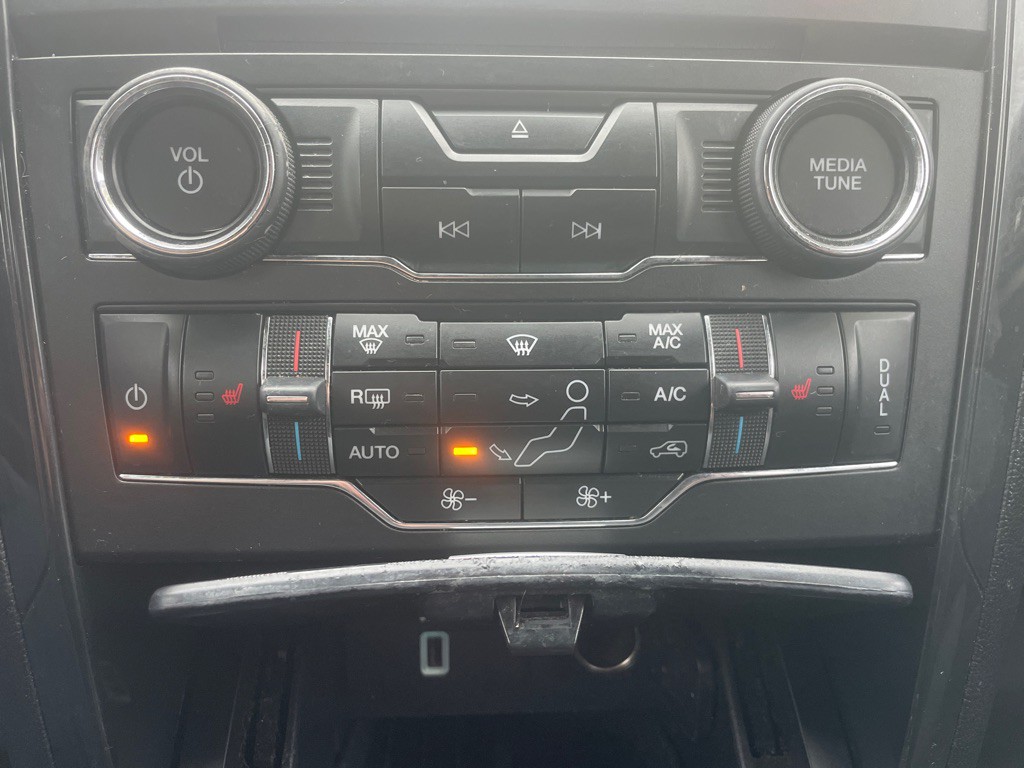 2018 Ford Explorer Image 27