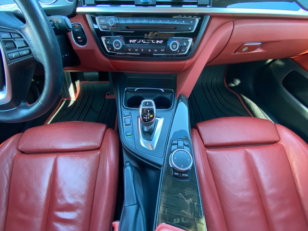 2016 BMW 4 Series Image 23