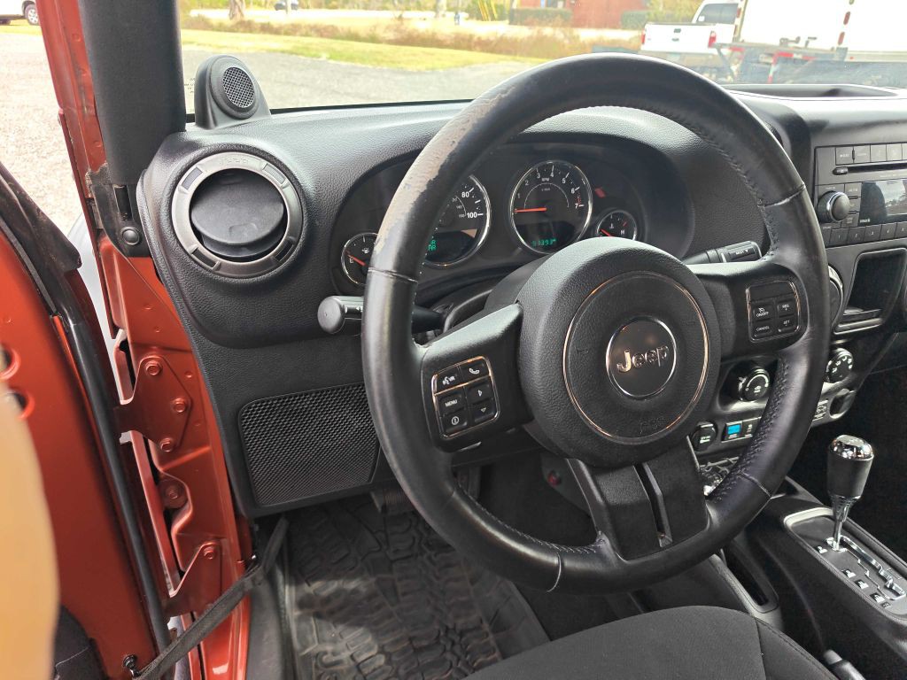 2014 Jeep Wrangler Image 11