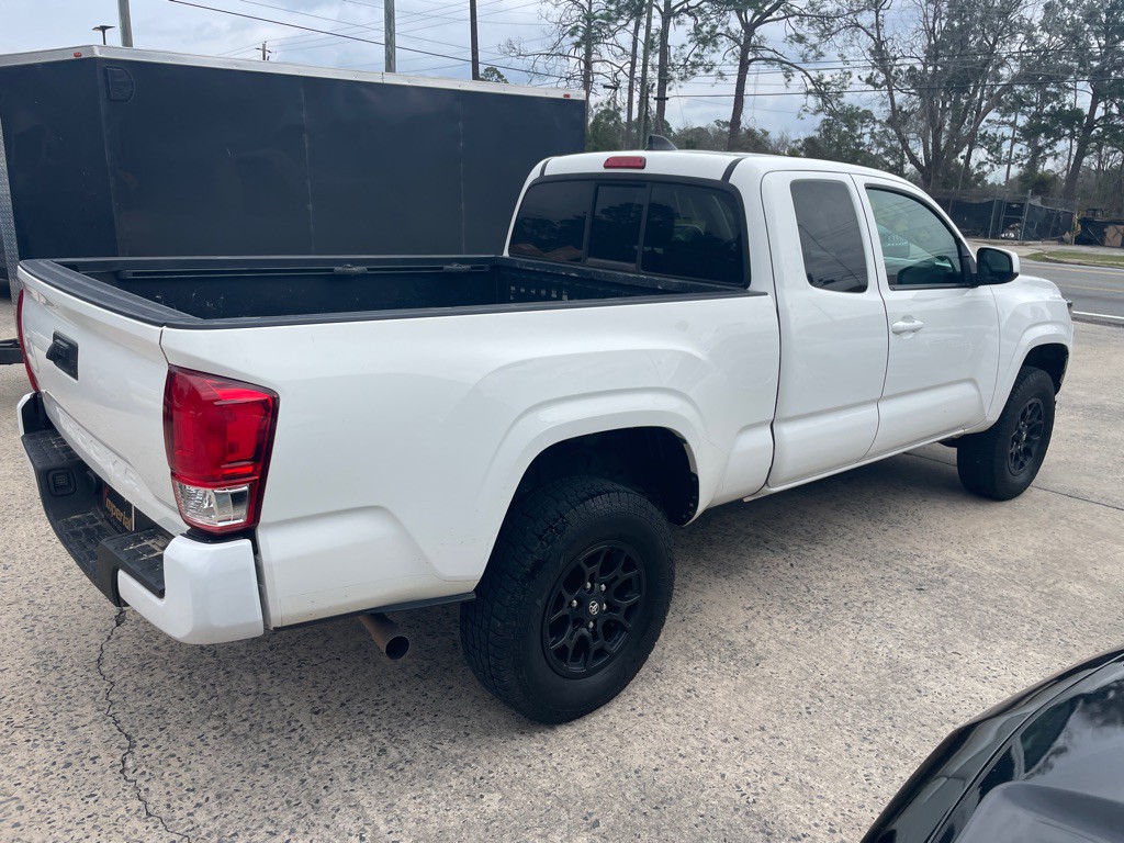 2020 Toyota Tacoma Image 5